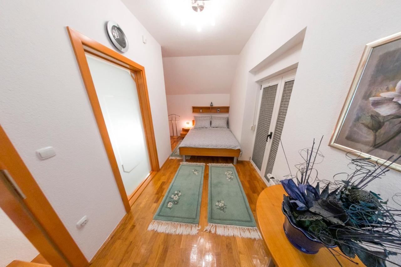 Holiday Home Villa Sara Bihać Extérieur photo