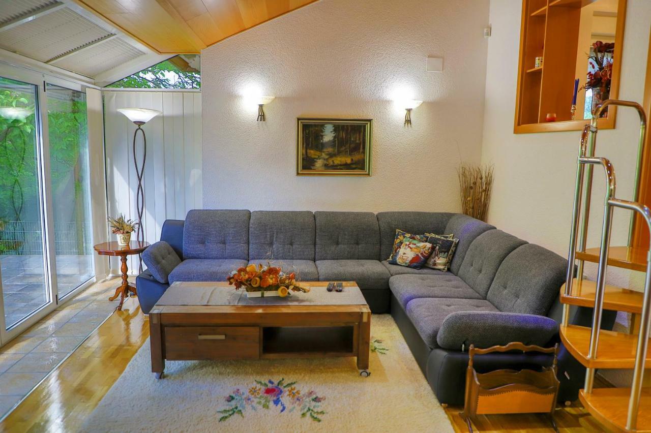 Holiday Home Villa Sara Bihać Extérieur photo