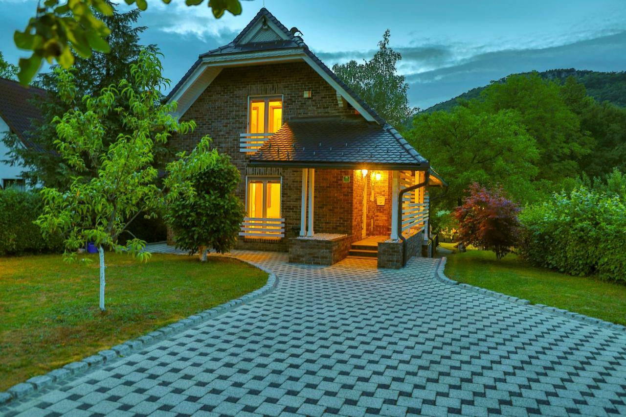 Holiday Home Villa Sara Bihać Extérieur photo
