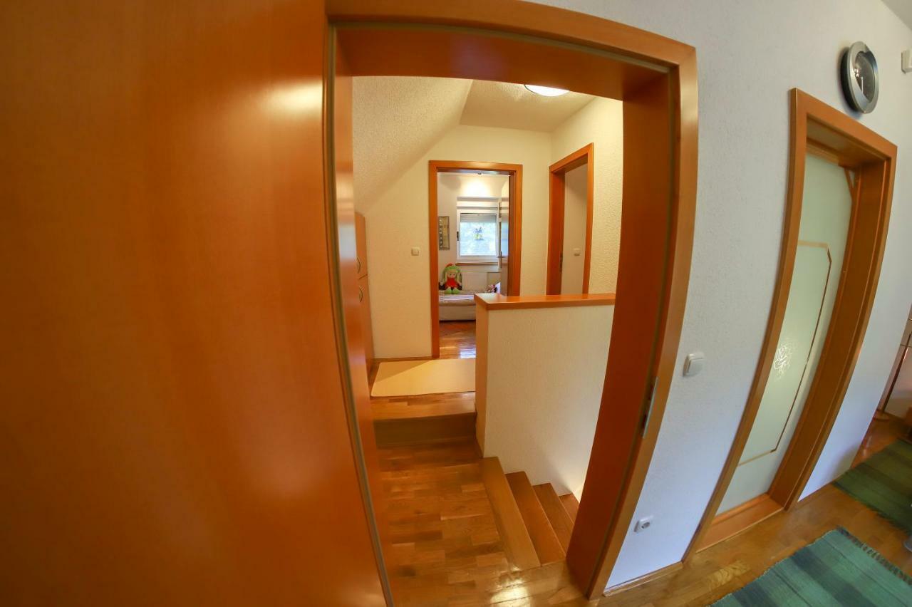 Holiday Home Villa Sara Bihać Extérieur photo