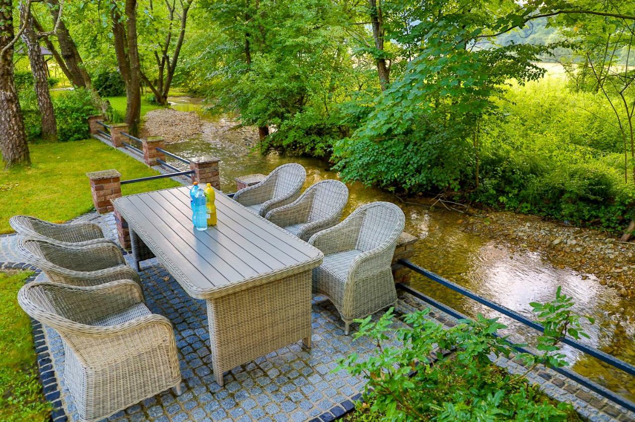 Holiday Home Villa Sara Bihać Extérieur photo