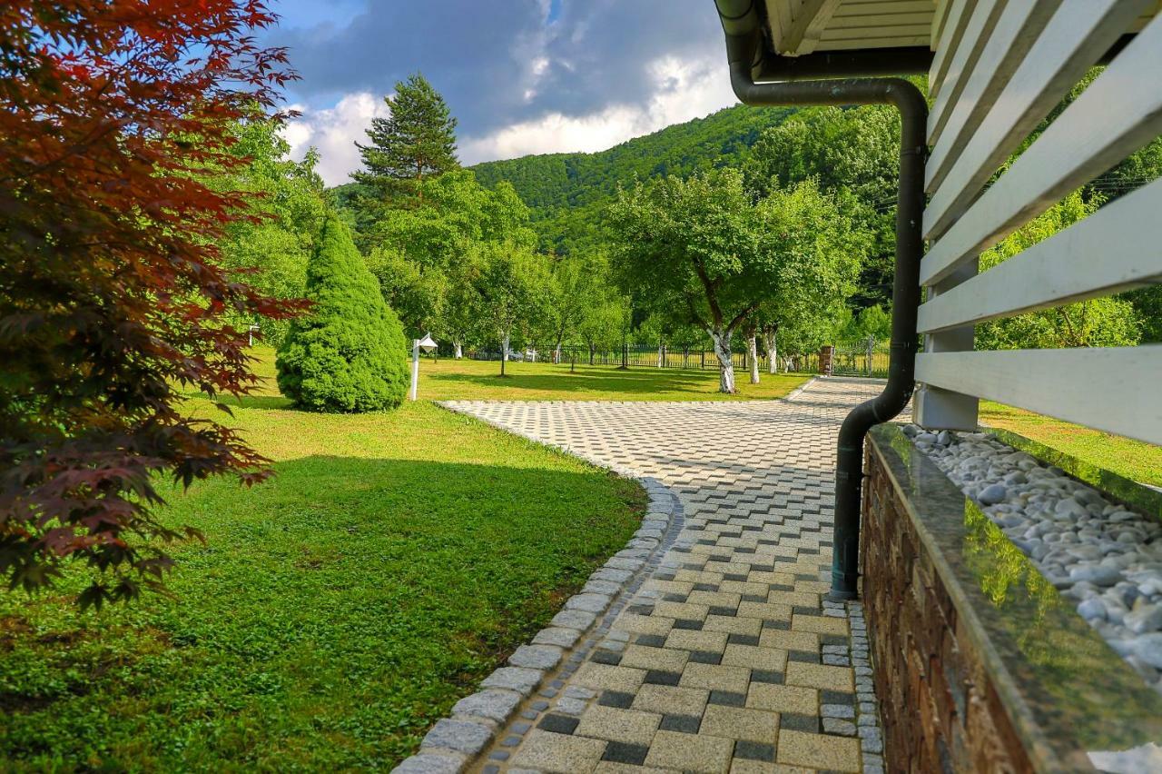 Holiday Home Villa Sara Bihać Extérieur photo