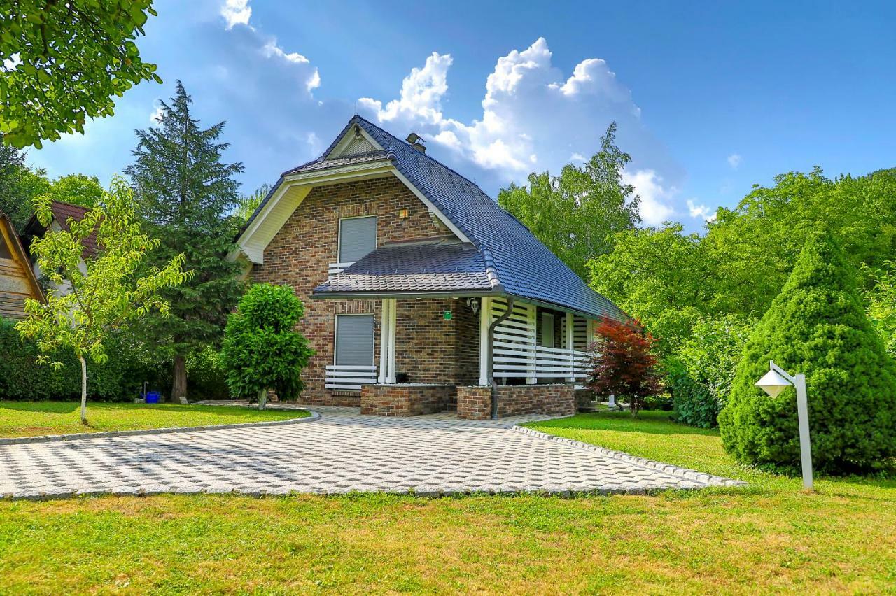 Holiday Home Villa Sara Bihać Extérieur photo